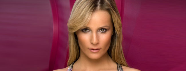 © http://www.globe-entertainment.be/entertainment/nl/performers/Joke-Van-De-Velde#images
