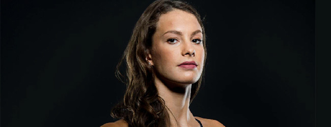 © http://mytoba.ca/sports/penny-oleksiak-gets-drake-tickets-from-the-man-himself/