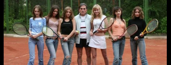 Coach de tenis en Rusia que sólo entrena mujeres bellas